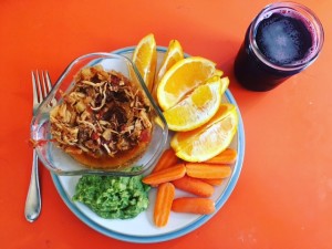 Lunch on Whole30: leftover Chicken Pineapple Salsa, orange, guacamole & carrots, Welch's 100% grape juice. 